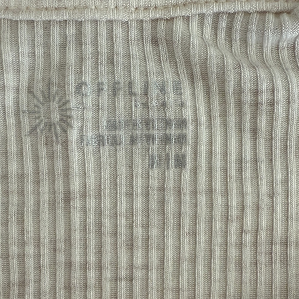 *NWT* Aerie Offline - Cream Long Sleeve Ribbed Back Scoop Neck Tee - Picture 6 of 6